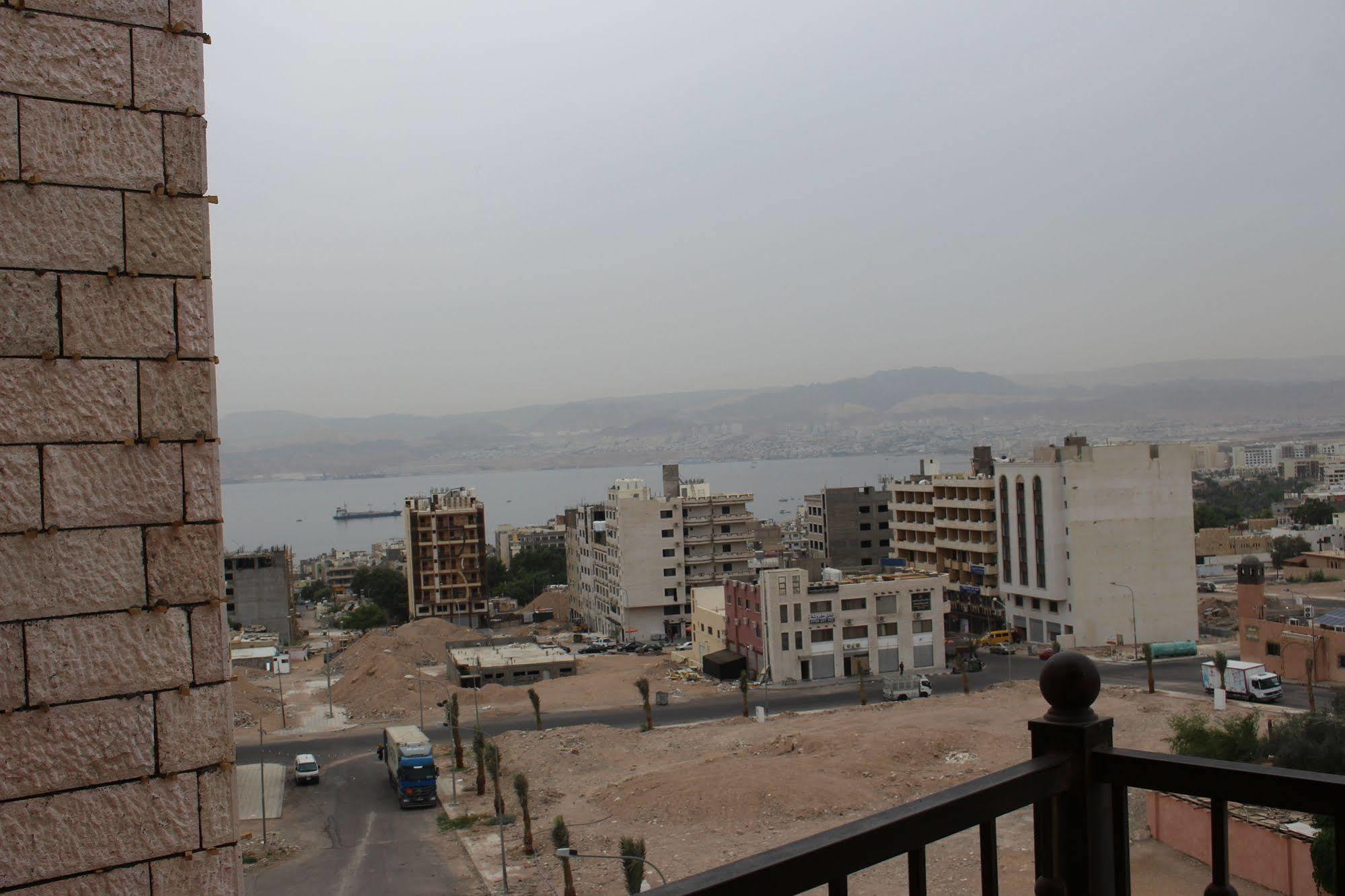 Baraka Al Aqaba Hotel Suites ภายนอก รูปภาพ