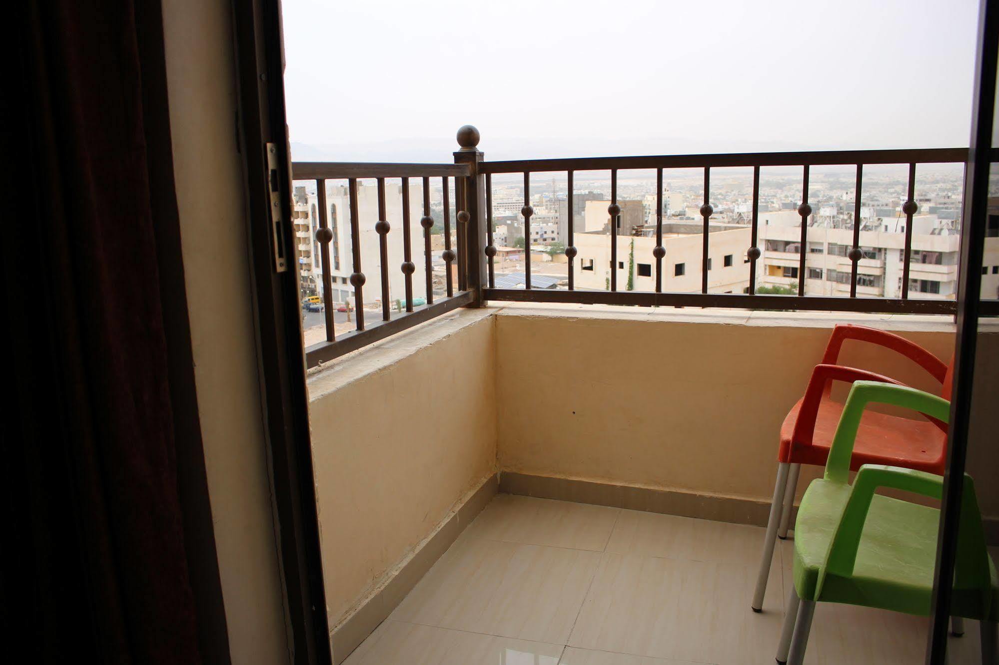 Baraka Al Aqaba Hotel Suites ภายนอก รูปภาพ