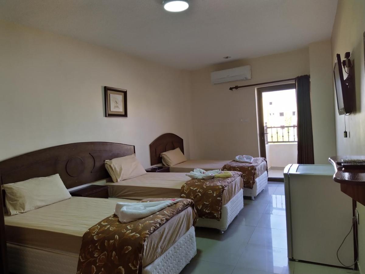 Baraka Al Aqaba Hotel Suites ภายนอก รูปภาพ